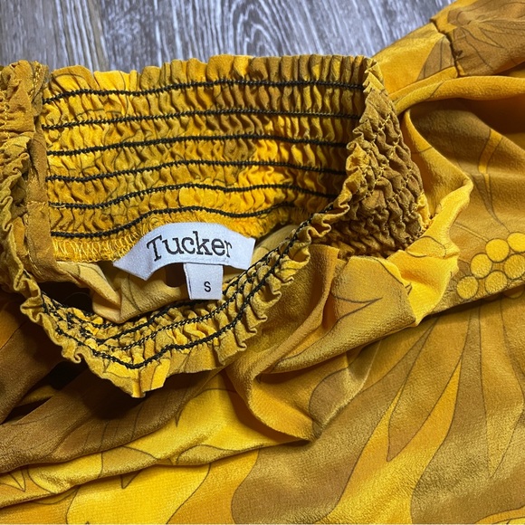 TUCKER Mustard Yellow Women's 100% Silk Floral Blouse - Picture 5 of 5